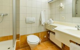 Zimmer Deluxe Bad
