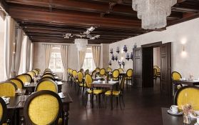 fruehstueck-salon-von-hartig-schlosshotel-oberlausitz fruehstueck-salon-von-hartig-schlosshotel-oberlausitz